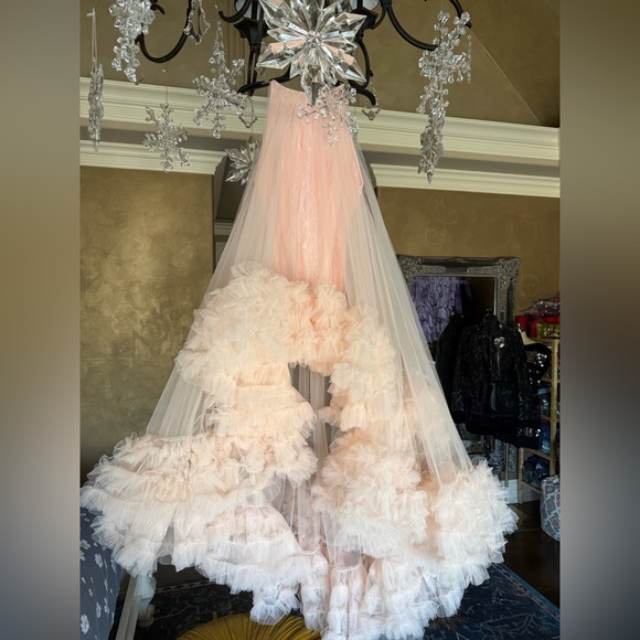 Mac Duggal Dresses & Skirts - Pink Ruffled Dress